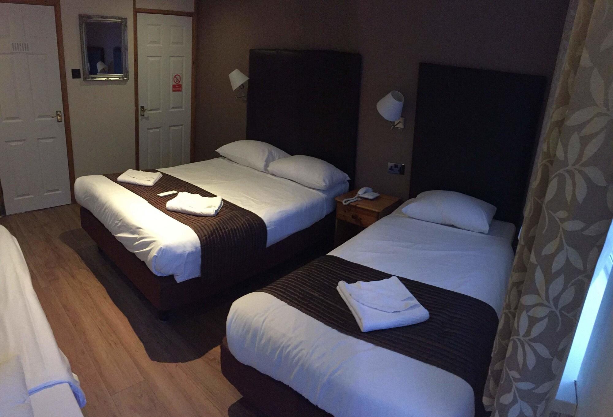 Gatwick Belmont Hotel Хорли Экстерьер фото