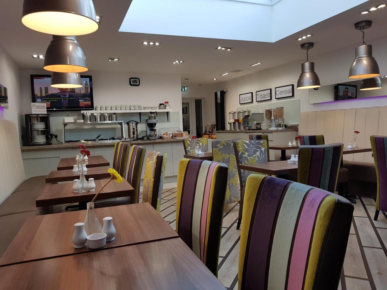 Gatwick Belmont Hotel Хорли Экстерьер фото